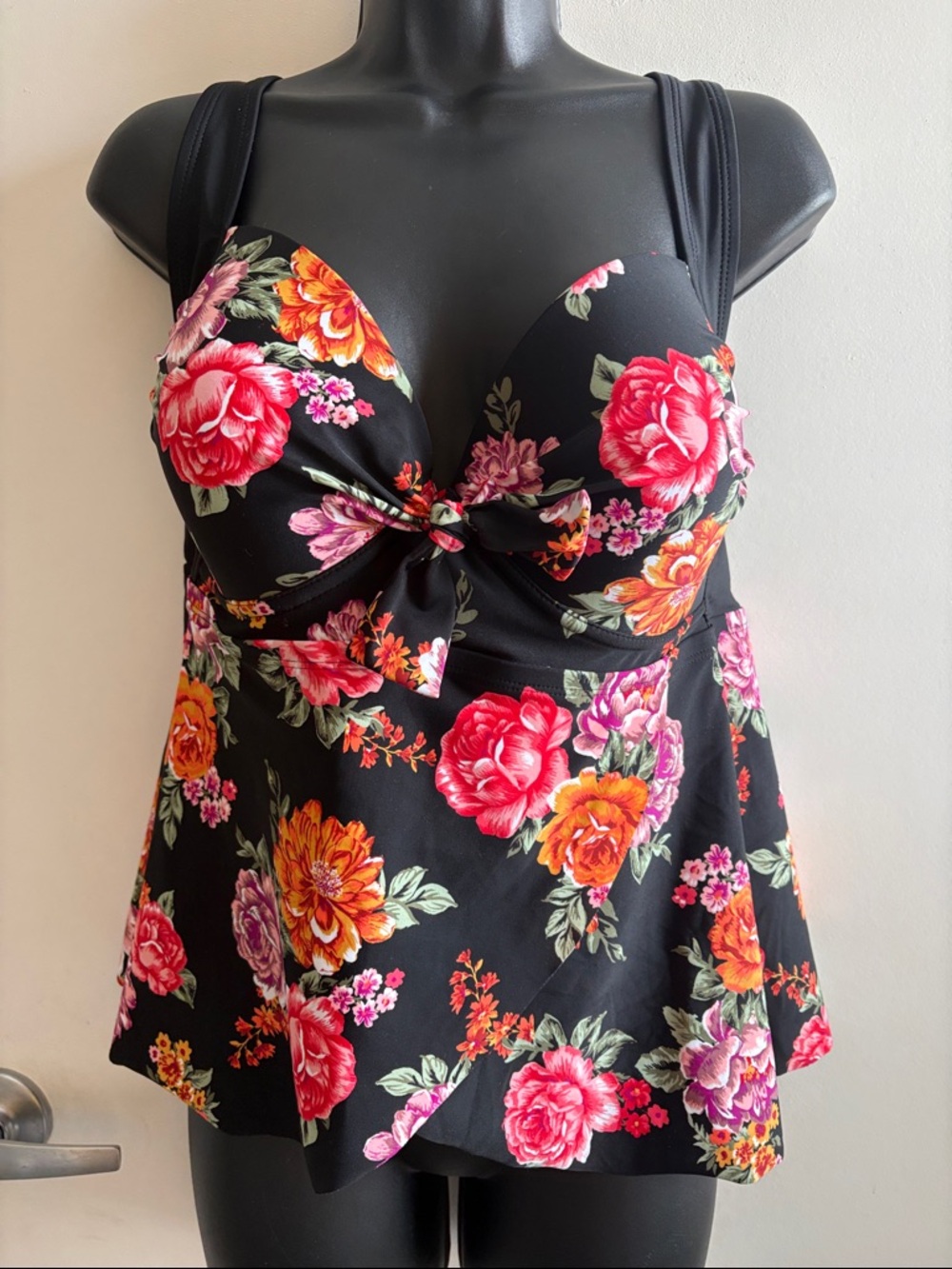 Terra & Sky Black Floral Tankini Swim Top Pink & Orange Blooms SZ 1X (16W-18W)
